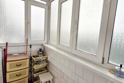 Apartament cu 2 camere decomandat, situat in cartierul Micro 19. - 5