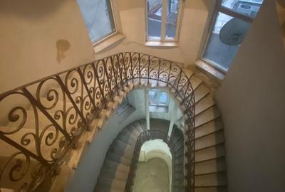 Apartament cu 2 camere decomandat în Universitate