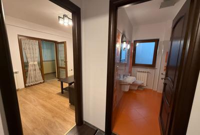 Apartament 3 camere de închiriat | Zonă centrală | Etaj 1 - 2