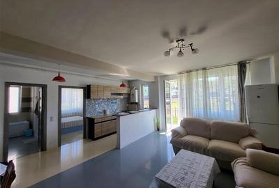 Apartament cu 2 camere semidecomandat, mobilat în Florești