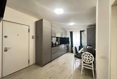 Apartament cu 3 camere Republicii Canal 7 - 12