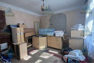 Casă de vânzare cu 3 camere - 9