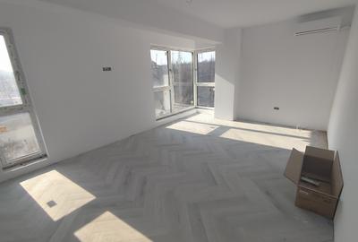 Apartament cu 3 camere decomandat în Cug