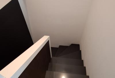 APARTAMENT 4 CAMERE CU SCARA INTERIOARA TIP LOFT -ULTRA LUX - 53