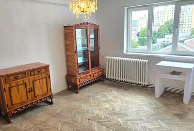 Vand apartament cu 2 camere in Deva, zona ultracentrala (Piata), bloc de 4 etaje - 1