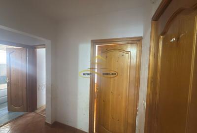 Apartament 3 camere  decomandate de vanzare in Bacau - 8