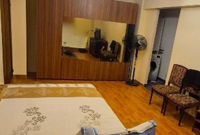 3 camere 1 Decembrie / Bloc 1984 / Semidecomandat - 2