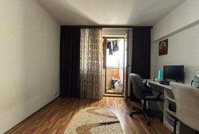 Titan 2 Camere Etaj 9  Instalatii Schimbate 15 Min Metrou Bloc 1976 Reabilitat - 2