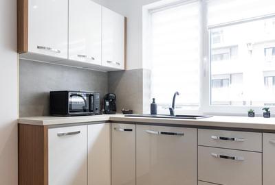 Apartament cu 2 camere semidecomandat, mobilat în Gheorgheni