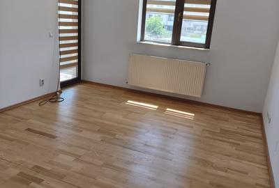 Proprietate individuală construită pentru uz propriu/Strada Safirului - 17