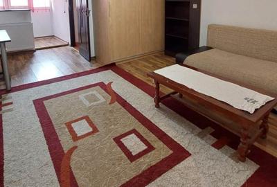 Garsonieră semidecomandată, mobilată în Iancului