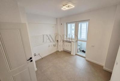 Apartament de vânzare 3 Camere | Universitate KM 0 - 9