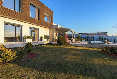 Vila Escapada | Piscină & Garaj pentru Barcă | Comision 0 - 27