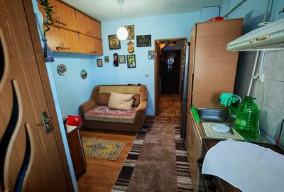 - Apartament 1 camera decomandat, zona Dorobantilor, etaj 3/4. - 4