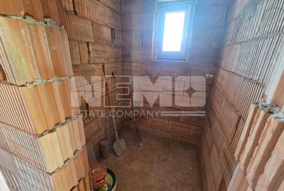 Casă la roșu la 165000 euro I Pe teren de 32 de ari I Măneuți - 9