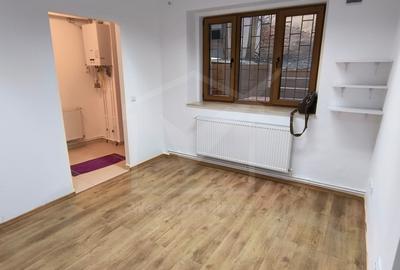 Birou, 41 mp în Central