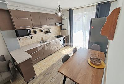 Apartament cu 2 camere+nisa de dormit, balcon, parcare, Str.Florilor - 6