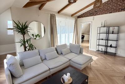 Apartament cu 3 camere decomandat în Florești