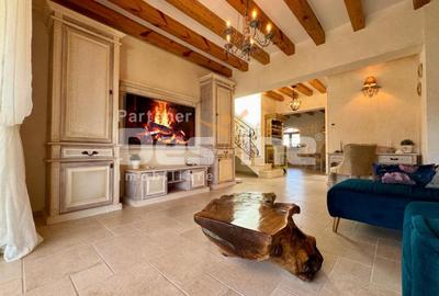 Casa cu 4 camere 160 mp + curte 250 mp, parcare, pet friendly, zona Tractorul - 1