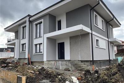 Casa Tip Duplex parter+etaj,450 mp de teren, situata in Chinteni! - 1