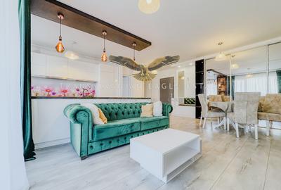 Apartament cu 2 camere semidecomandat, mobilat în Central