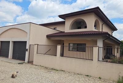 Casa individuala P+1E, 4 camere, garaj, teren533 mp, aproape de intrare Domnesti - 2