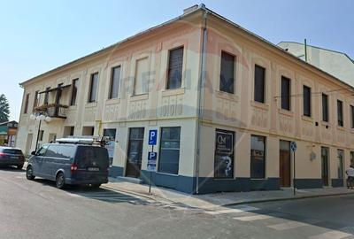 Spațiu comercial 75 mp  Piata Catedralei. Vitrină si acces din stradă - 1
