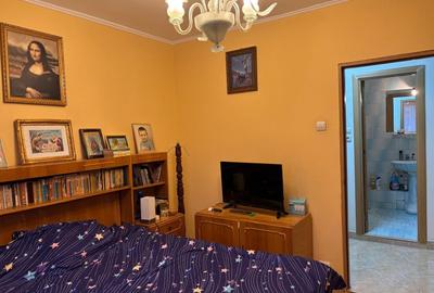 APARTAMENT 2 CAM-CURAT-RAHOVA-BARCA-BLOC 1986-REABILITAT - 2