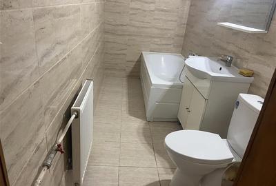 Apartament 2 camere , zona Inspectoratul Scolar , 54 mp , decomandat , liber - 5