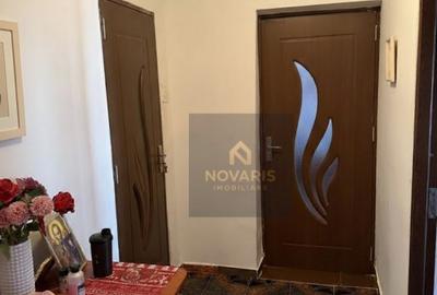 De vanzare apartament, trei camere - 2