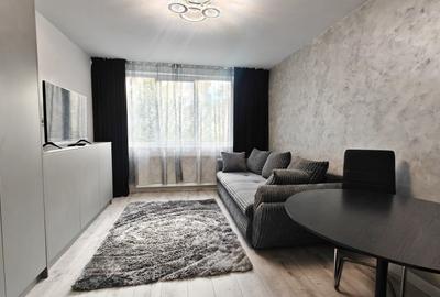 Apartament cu 2 camere decomandat în Plopilor