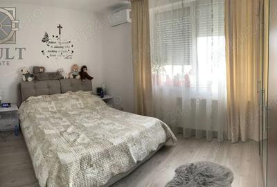 Apartament cu 3 camere semidecomandat, mobilat în Colentina