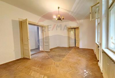 Casă / Vilă cu 6 camere de vânzare în zona Elisabetin - 21