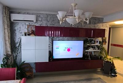 Apartament cu 3 camere decomandat în Unirii