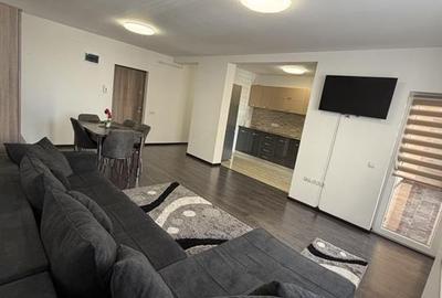 Apartament cu 3 camere semidecomandat, mobilat în Aeroport