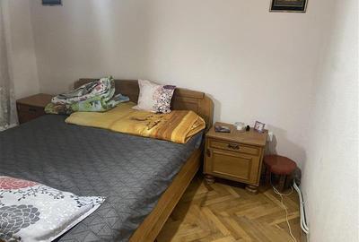 Apartament 3 camere , zona ultracentrala (Casa de Pensii ) , decomandat ,72 mp , - 4