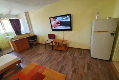 Garsonieră semidecomandată, mobilată în Iancului