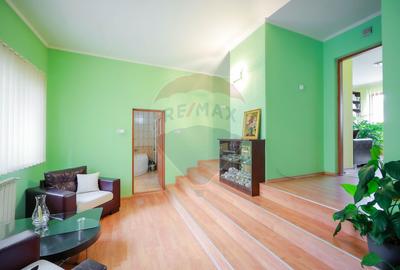 Casă cu 7 camere de vânzare în zona Ultracentrală - 14