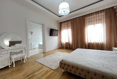 Apartament 3 camere, elegant si spațios, lângă parc, zona Centrala - 10