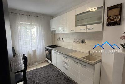 2 camere cu bucatarie mare, ETAJUL 2 , mobilat, zona Bicaz - 8
