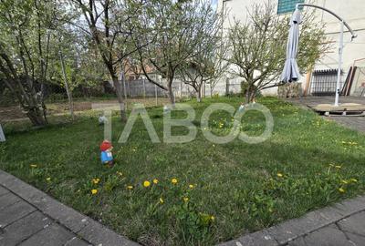Casa individuala de vanzare teren 972 mp 2 garaje zona Sub Arini Sibiu - 1
