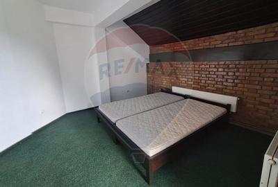 Pensiune Eselnita / 16 camere / Teren - 1448 mp / Ponton - 27