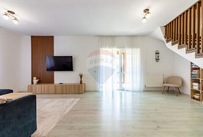 Casă / Vilă de vanzare cu 4 camere in Tunari, langa padure, utilitati - 1