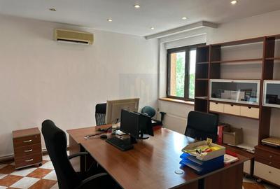 Apartament Renovat 3 Camere Pretabil Birouri *Cotroceni* - 1