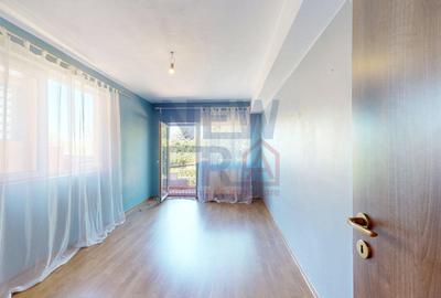 Vila cu 8 camere de vanzare  / teren 840 mp.  -  Prelungirea Ghencea - 8
