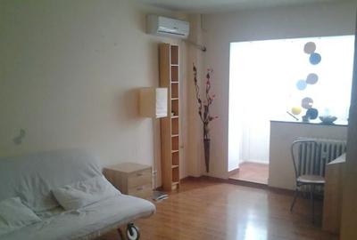 Garsonieră semidecomandată, mobilată în Titan