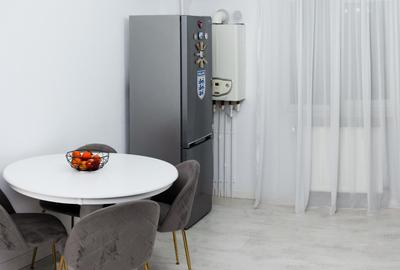 2 camere Eremia , RENOVAT / mobilat / utilat , finisaje superioare ! - 9