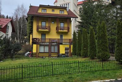 Oportunitate unica in Poiana Brasov – Vila cu 9 camere si teren generos - 1