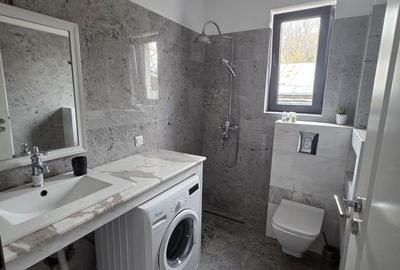 Apartament 3 camere si curte proprie - 9