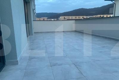 Apartament cu 2 camere semidecomandat în Florești